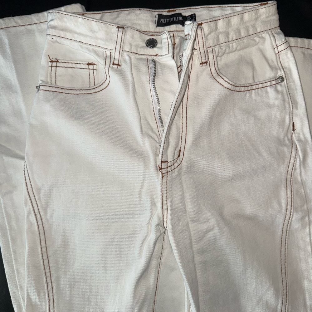 PrettyLittleThing White Jeans with Brown Stitching